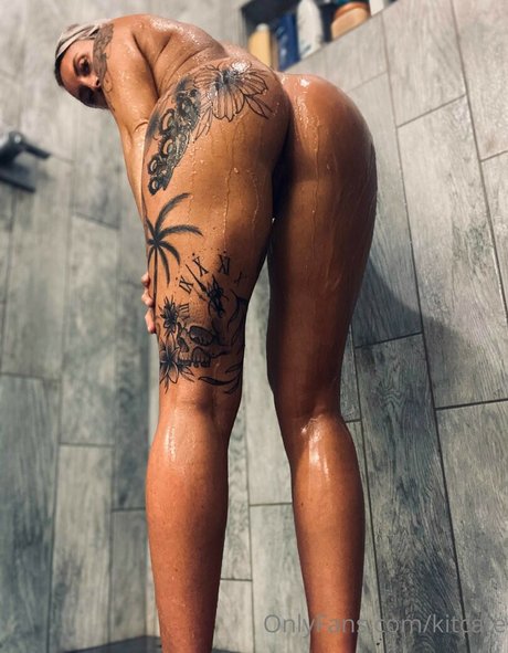 it kit onlyfans nude content