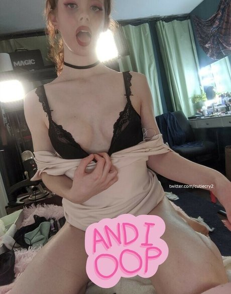 CutieCry only fans leaks