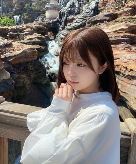 momo burlesque only fans nude leaks