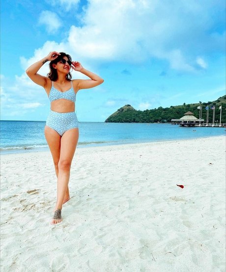 Lauren Layfield onlyfans leak