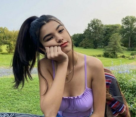 Sara Echeagaray onlyfans leakes