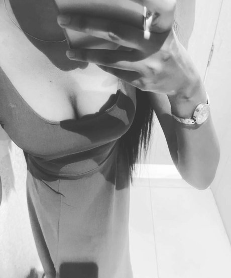 Neha Flex onlyfans topless