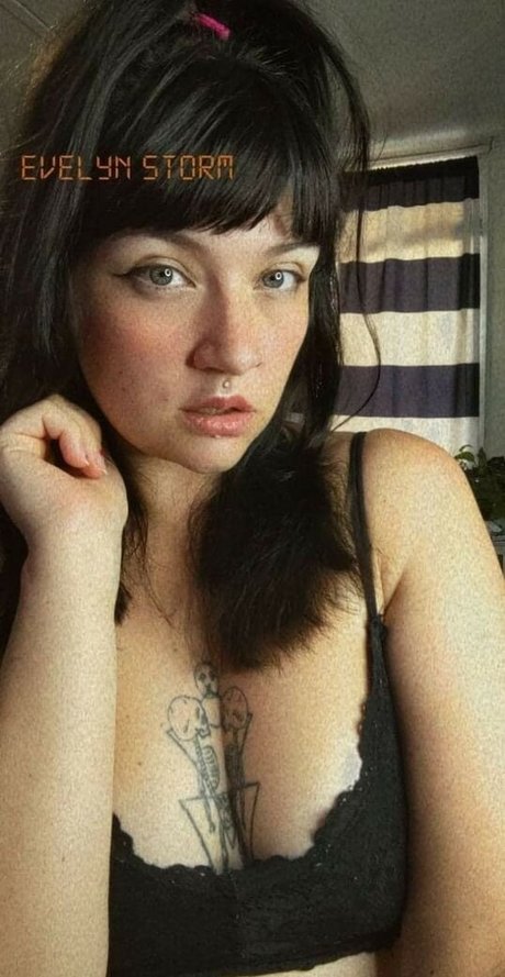EvelynStorm onlyfans leak