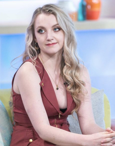 Evanna Lynch leaked only fans porn
