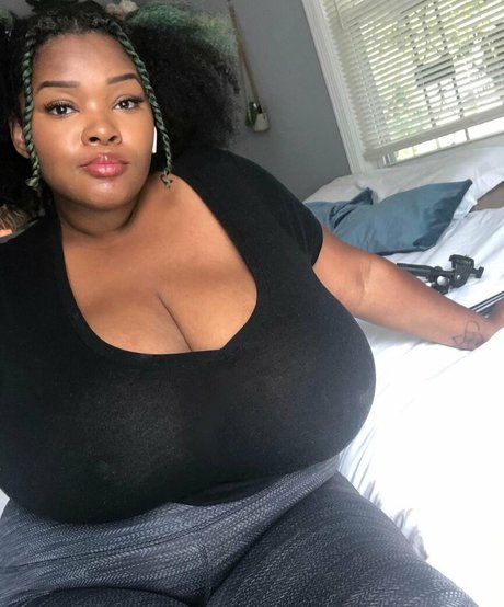 MsMoodyBB leaked onlyfans porn