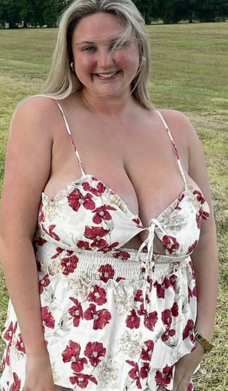 Emma Burzynski onlyfans sex