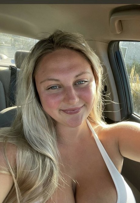 Emma Burzynski only fans photos