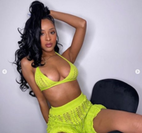 Nikkivictoria boobs onlyfans