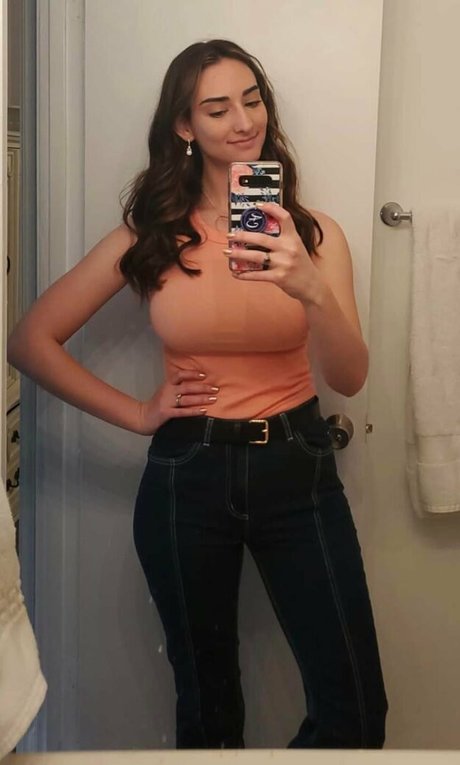 Abigail Shapiro onlyfans pic