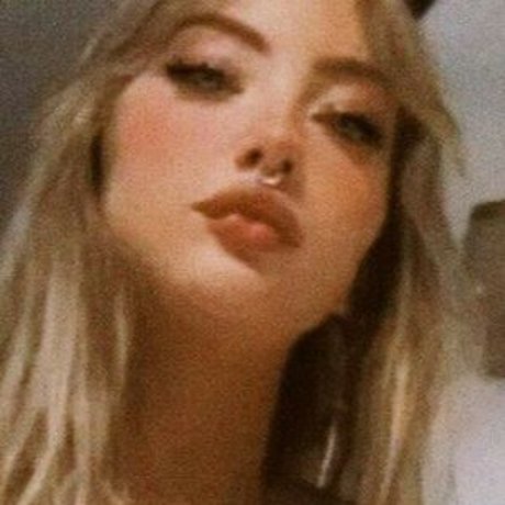 Carolinabf leaked onlyfans