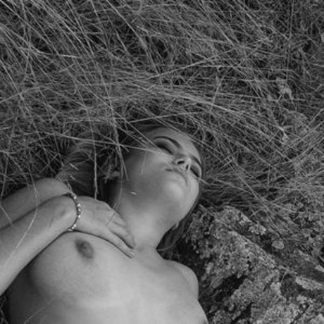 Emma Skau naked onlyfans leak