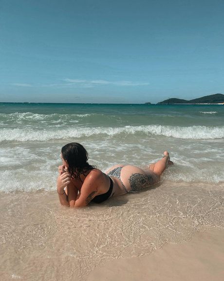 Eden MCK naked onlyfans