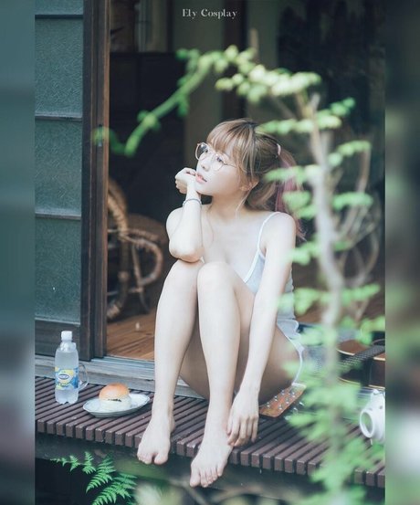 Ely Cosplayer onlyfans leaked tits