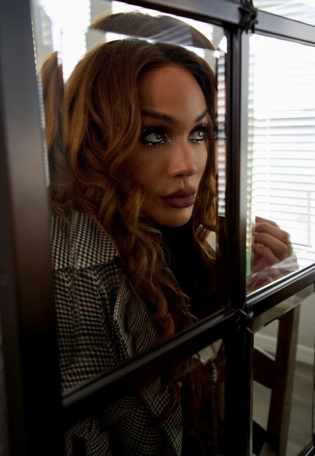 Lina Fanene onlyfans nude tits