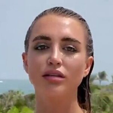 Georgia Harrison onlyfans model photo