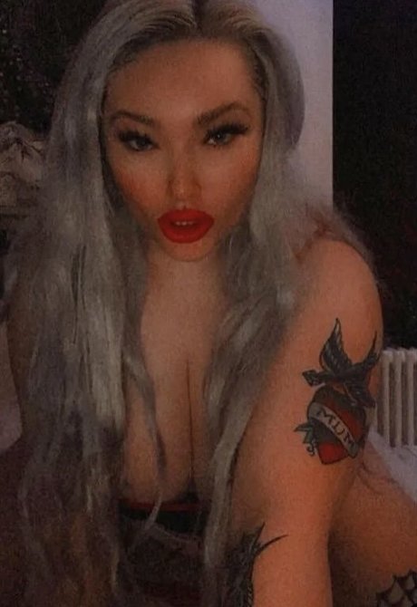 cherryb0mbxo only fans leaked