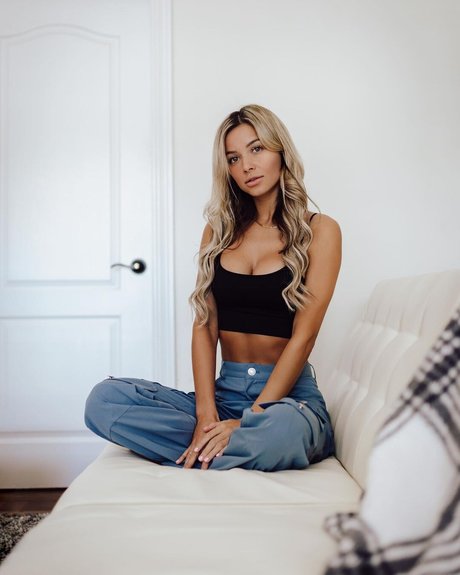 Franceska Fournier onlyfans nudes leak