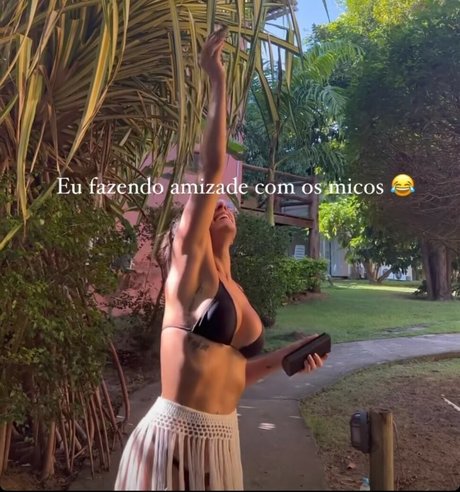 Isadora Nogueira onlyfans nude pics