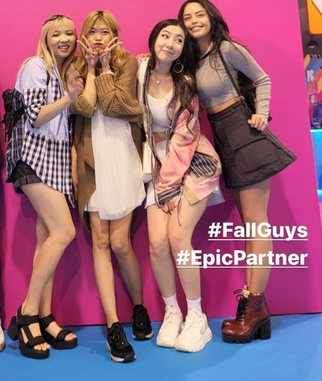 Yvonneflinetv nude onlyfans leaks