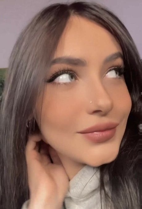 MarieMoone nude only fans