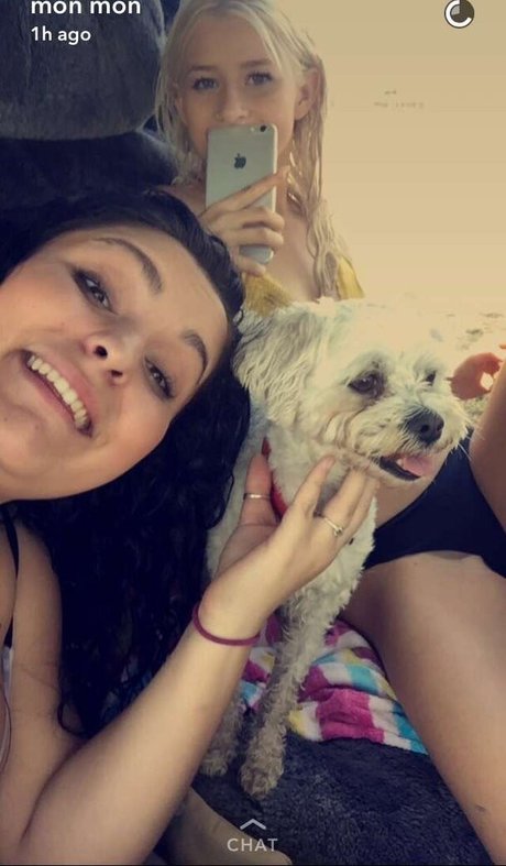 Abby Hughes naked leaked onlyfans