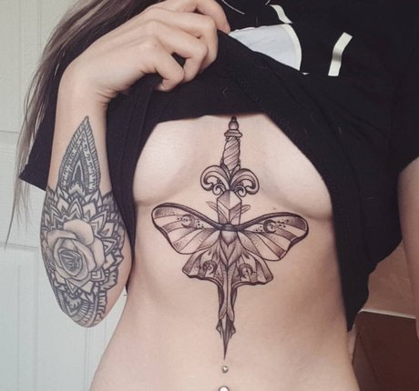 Lunar xo onlyfans sex tape