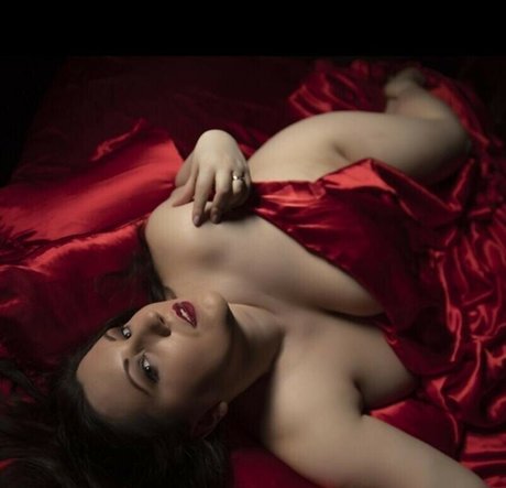 Vexoriathesuneater onlyfans sex tape