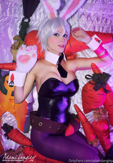 Adami Langley onlyfans nide
