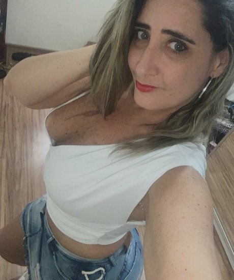 Vanessaalessandraoficial fans only