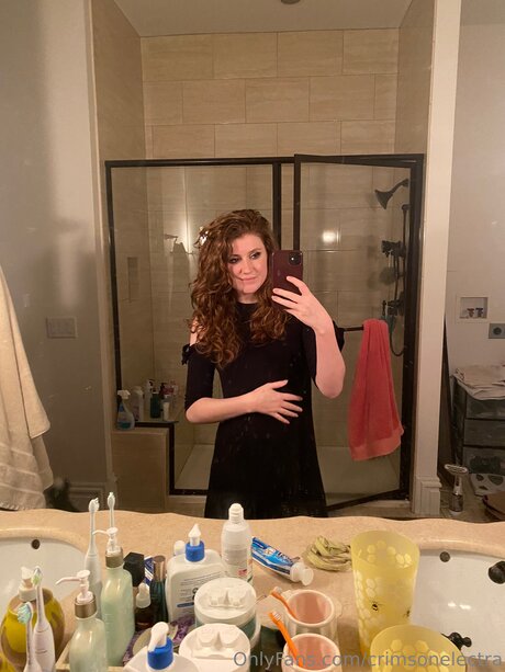 crimsonelectra onlyfans naked leaked