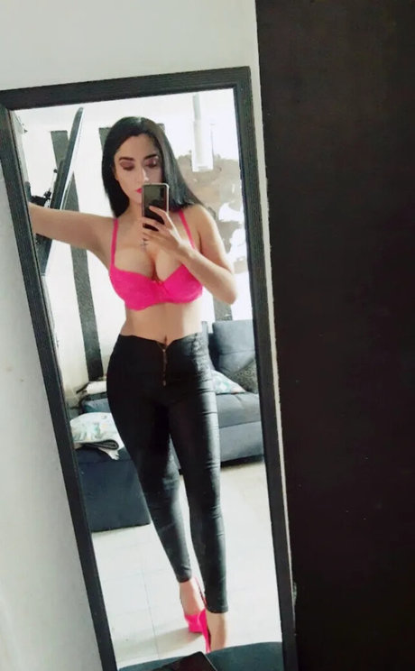 Paulette Somarriba onlyfans model