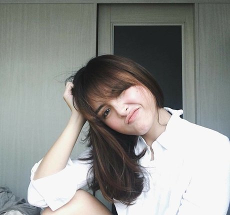 Sarah Carlos onlyfans leak ass