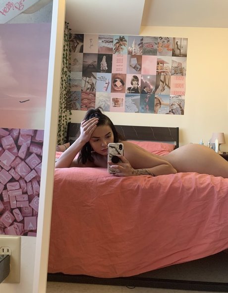 Adriana Nicole Kardos onlyfans naked leaked