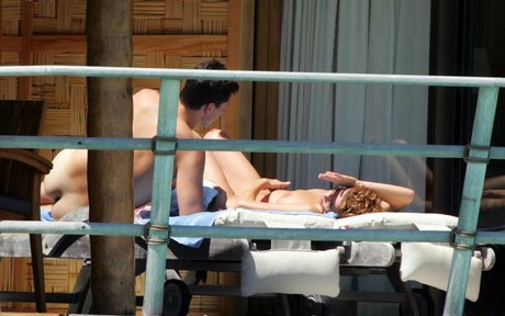 Natasha Kaplinsky onlyfans picture