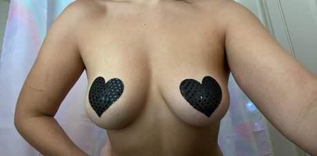 Alexis Pierce leaked onlyfans sextape