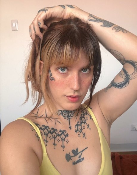 peachypeachpeaches nude onlyfans