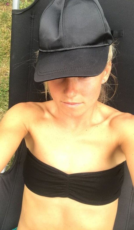 Julia Simic onlyfans naked