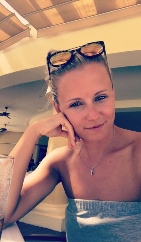 Julia Simic xxx onlyfans