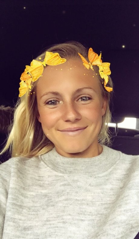 Julia Simic onlyfans hot