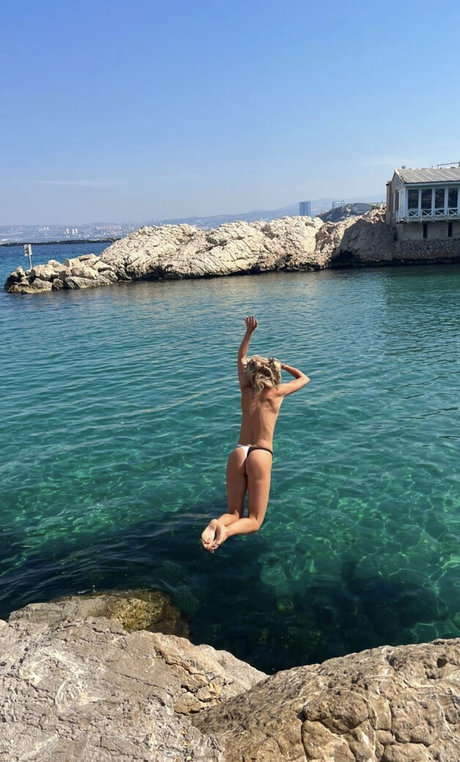 Ellie Rowsell new onlyfans leaks