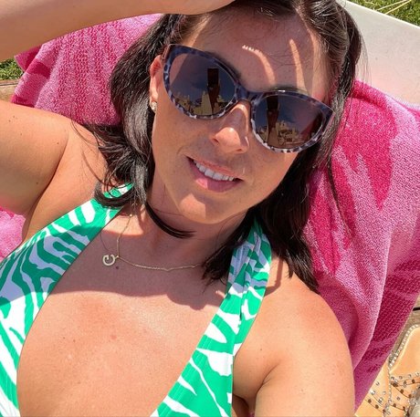 Gemma Longworth onlyfans leaked tits