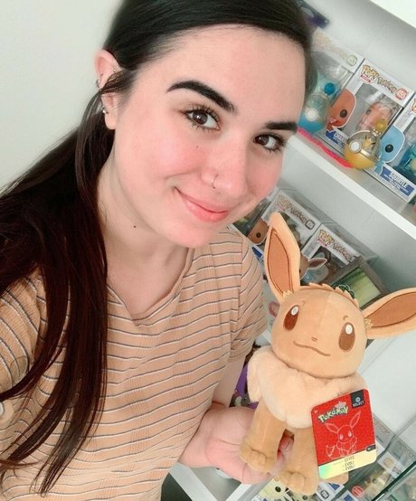 ShiningEdith onlyfans posts