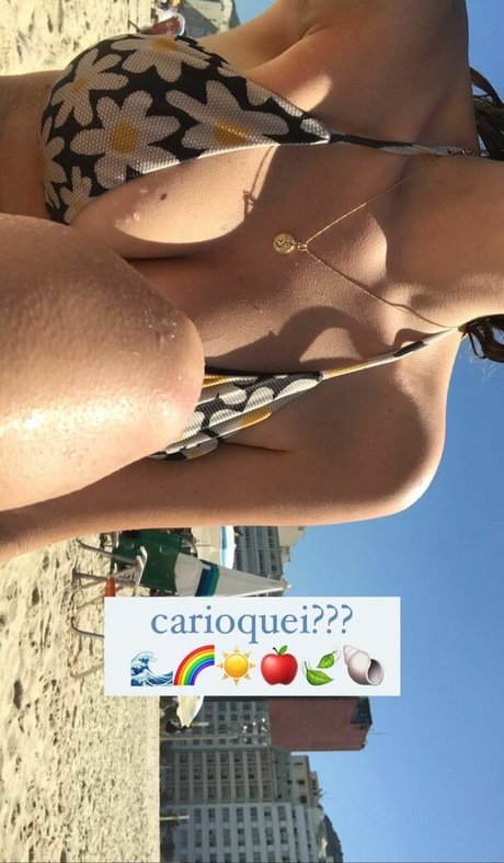 Submar1na onlyfans nude tits