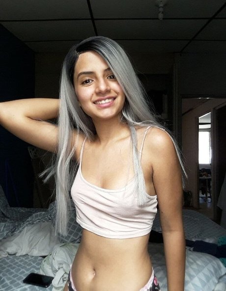 Laura Sibrian tits onlyfans