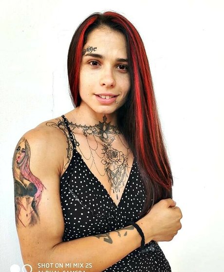 Mira Cuckold only fans pictures