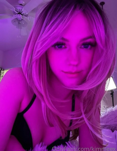 Kimcella Klmmee naked on onlyfans