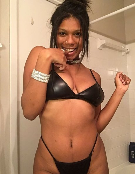 Marina Lina onlyfans exposed