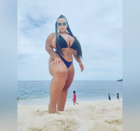 Adriane Esteves onlyfans