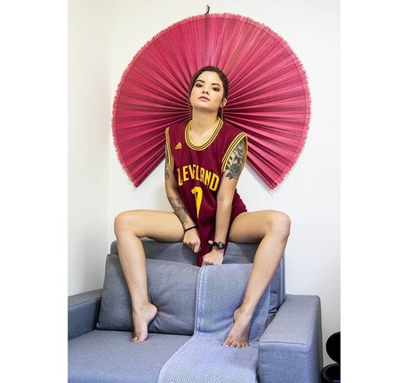 Jessie Cardim nude onlyfans