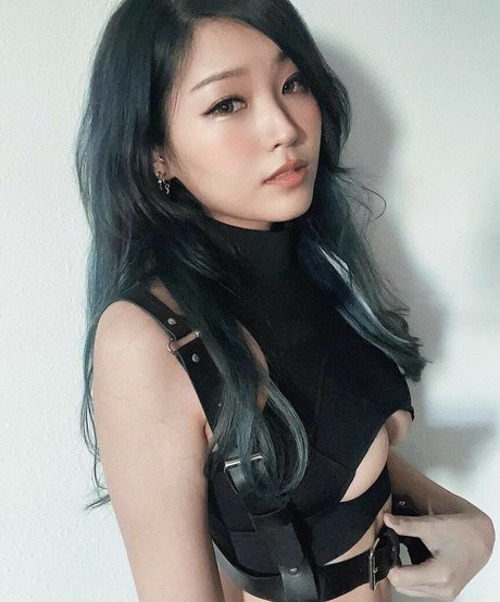 YoonHyoonAikuros only fans.